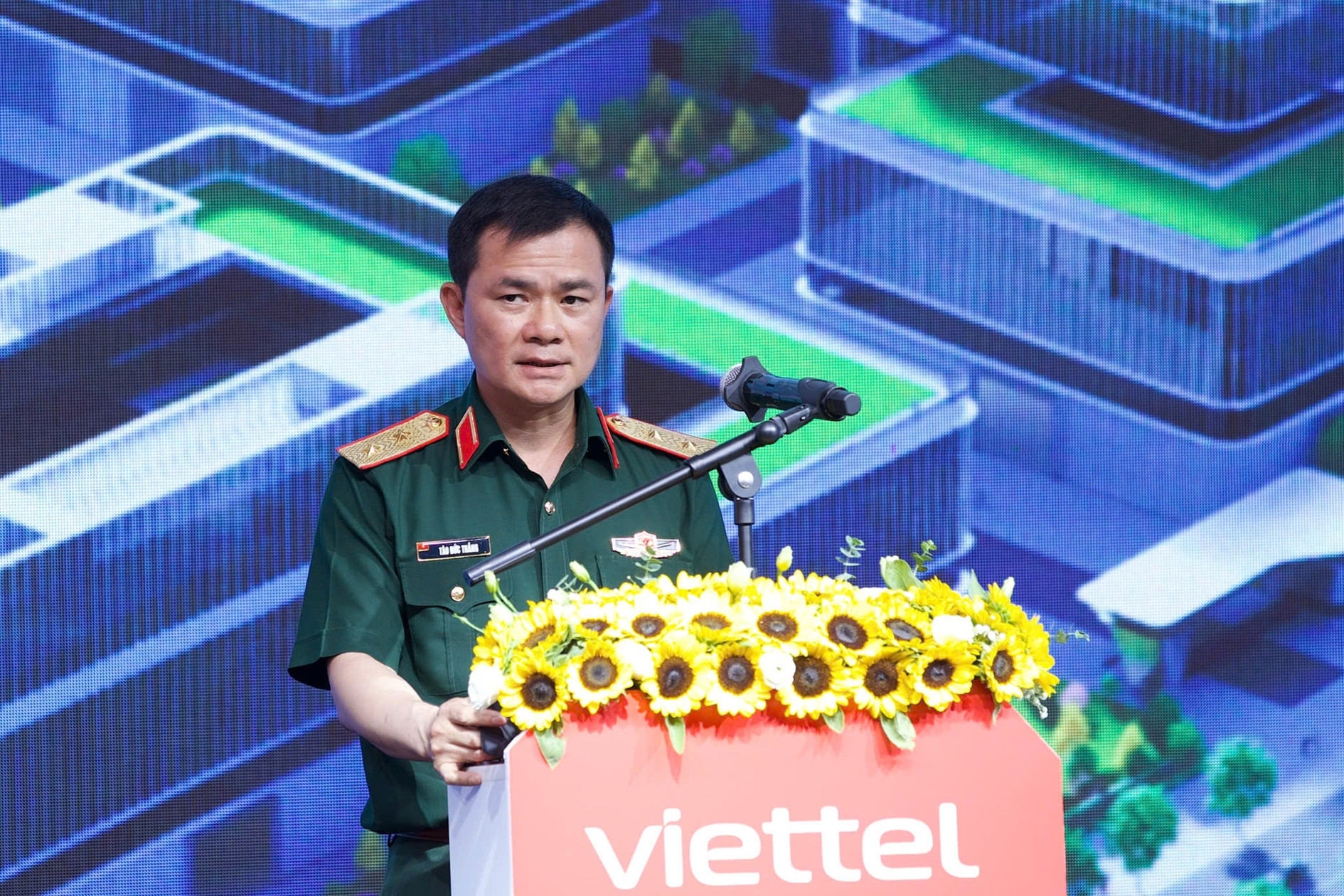 Trung tướng Tào Đức Thắng: