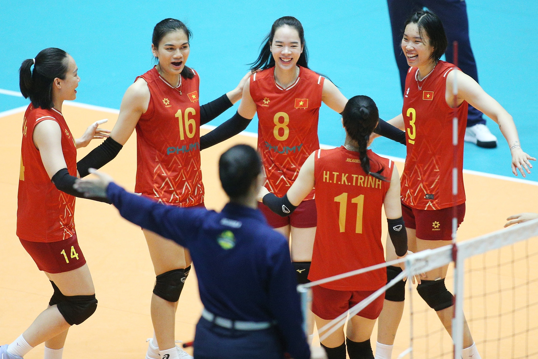 Vắng Bích Tuyền, tuyển bóng chuyền nữ Việt Nam thắng Kenya 4-0