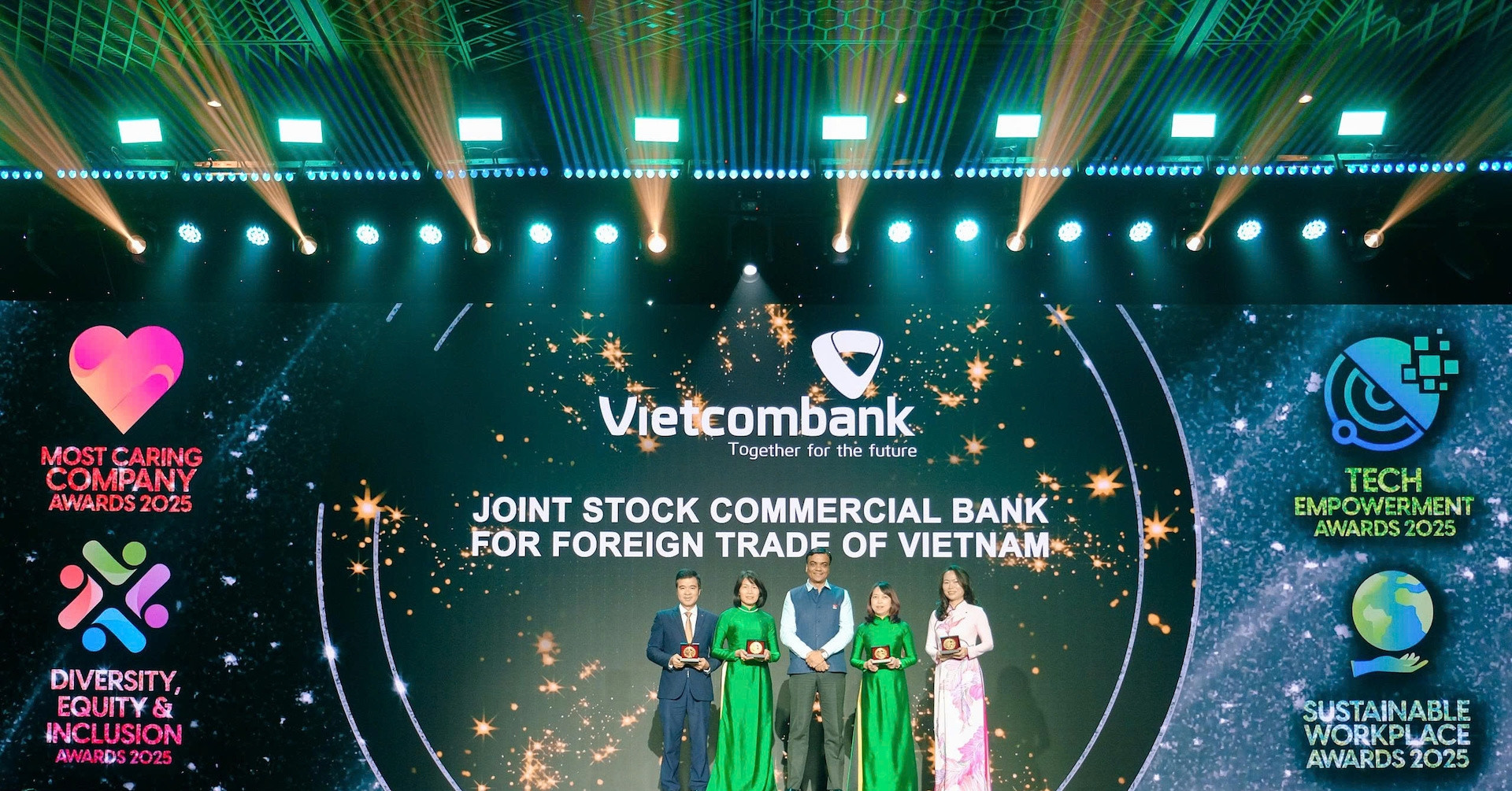 Vietcombank nhận giải Nơi làm việc tốt nhất châu Á 2025 tại tất cả các hạng mục