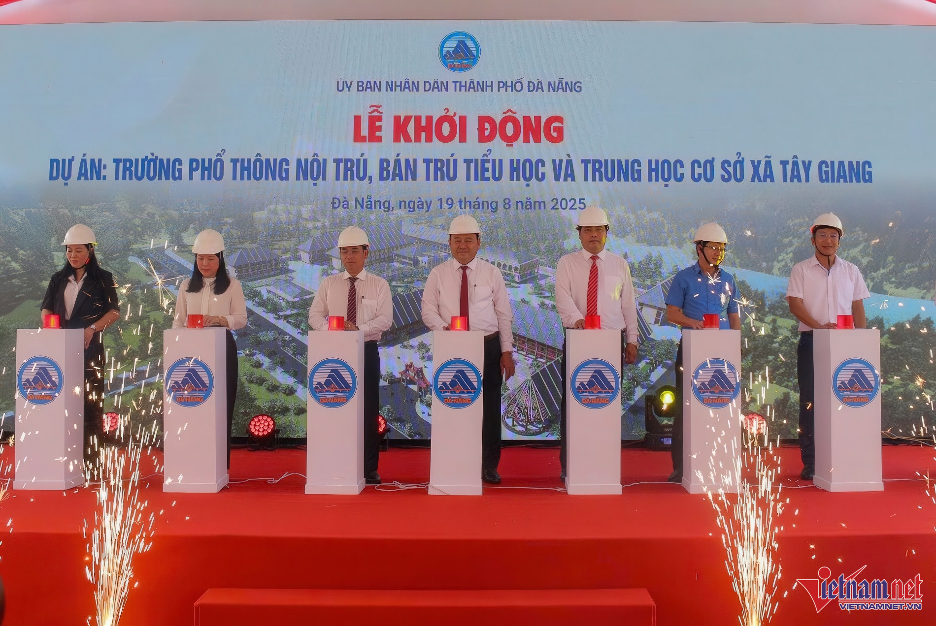 W-2025_08_19_12_19_IMG_8790 gigapixel low resolution v2 6x faceai.jpeg