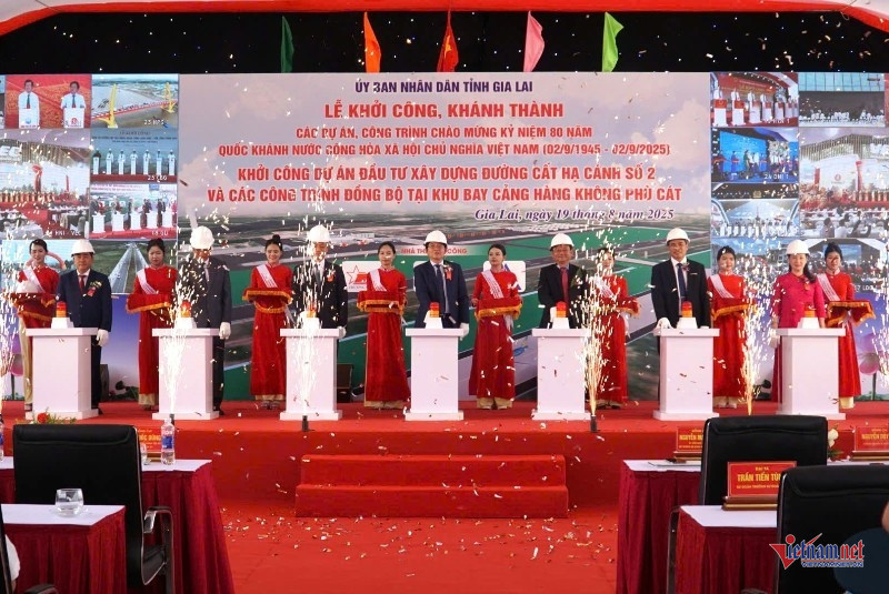 W-Khởi công 1.jpg