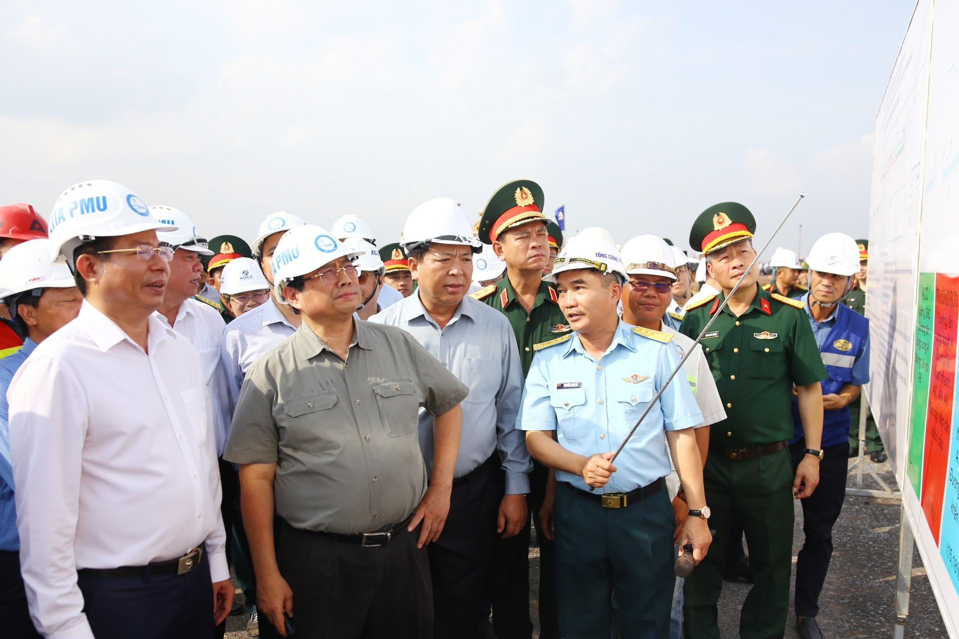 Lần thứ 8 kiểm tra sân bay Long Thành, Thủ tướng yêu cầu cơ bản hoàn thành vào 19/12