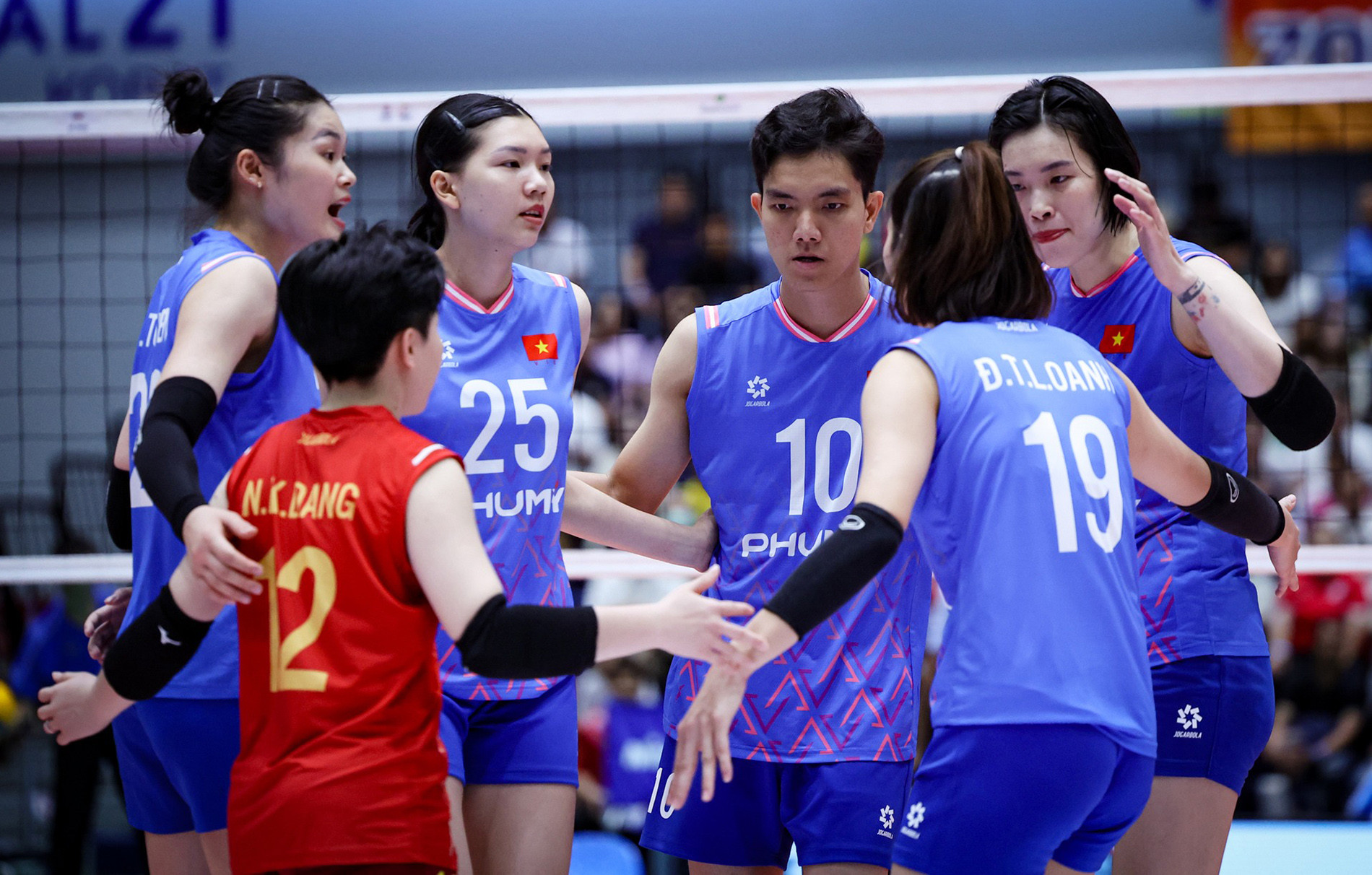 bong chuyen sea vleague 4.jpg