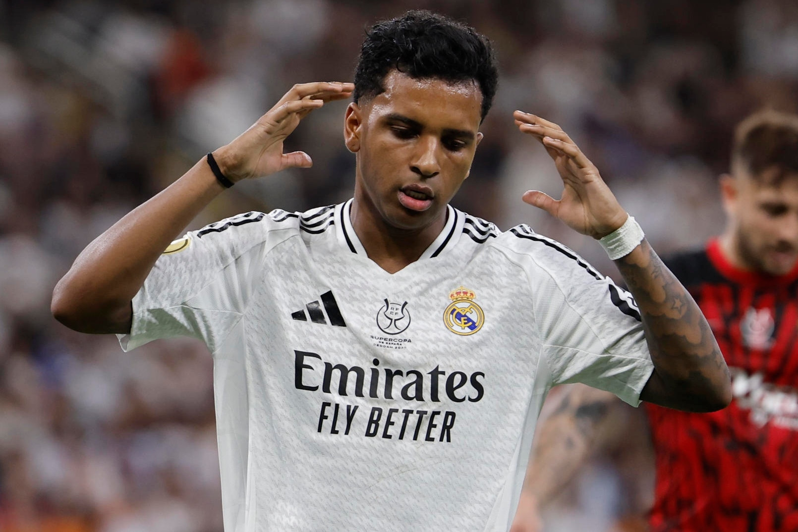 Jose Mourinho đưa Rodrygo về Fenerbahce