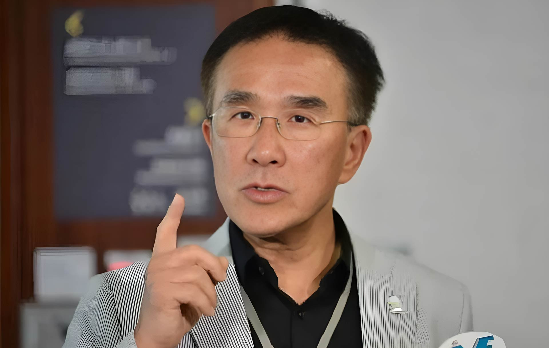 ty phu 1.jpg
