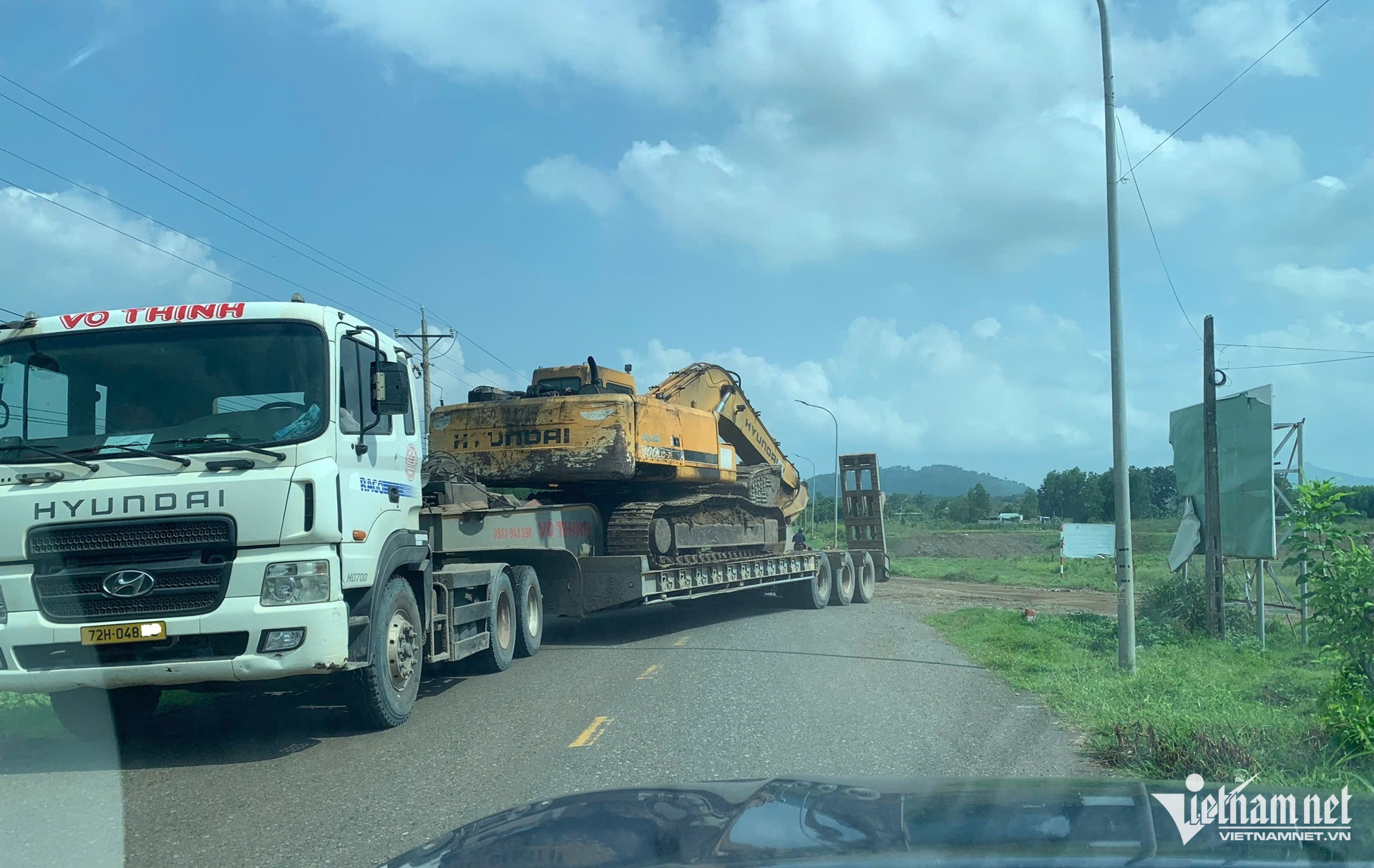 W-Công trường 'núp bóng' nạo vét hồ khiến giám đốc công ty Đại Nguyên và vợ bị bắt 6.jpg