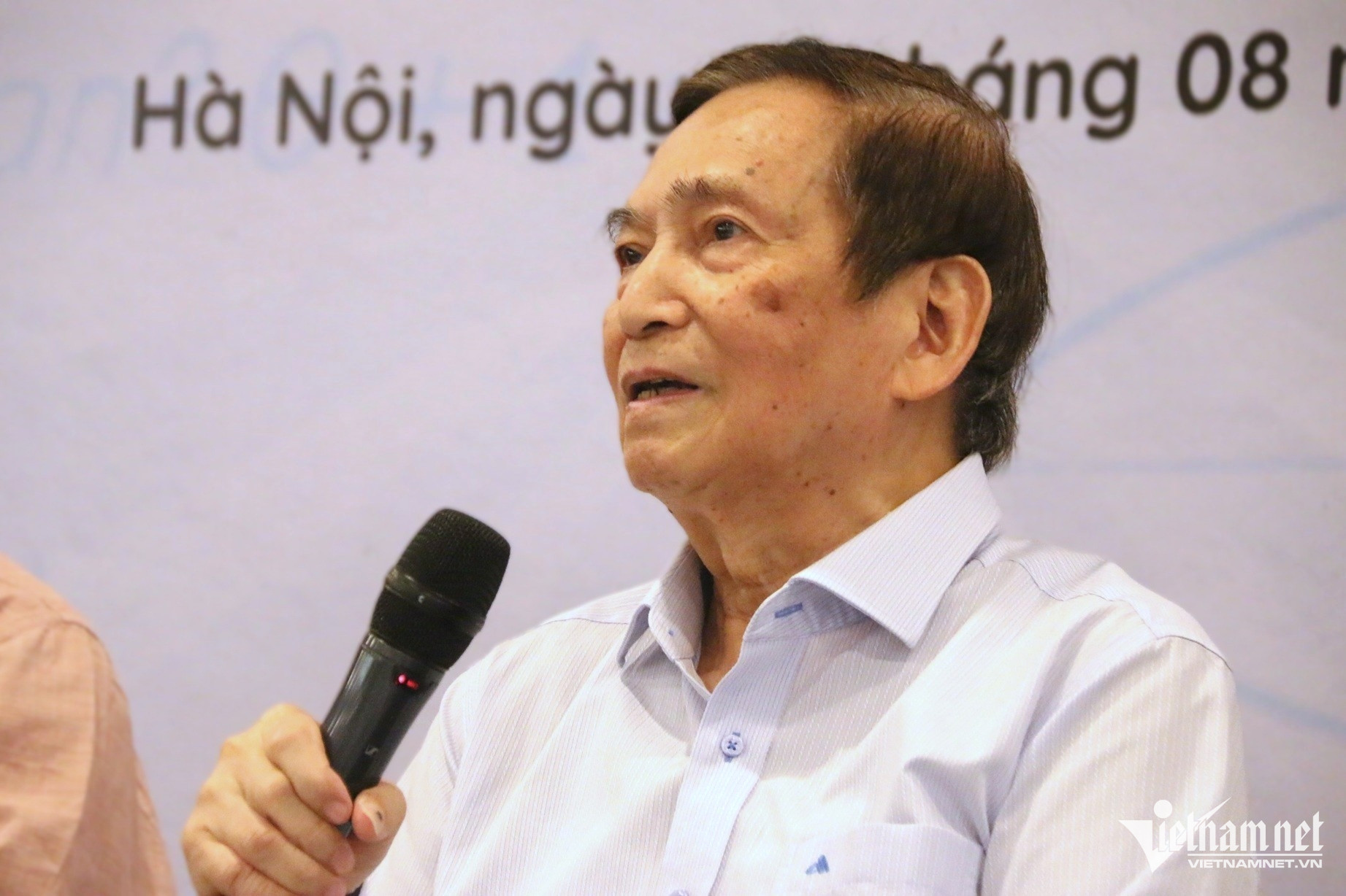 W-PGS.TS Tôn Thân.JPG.jpg