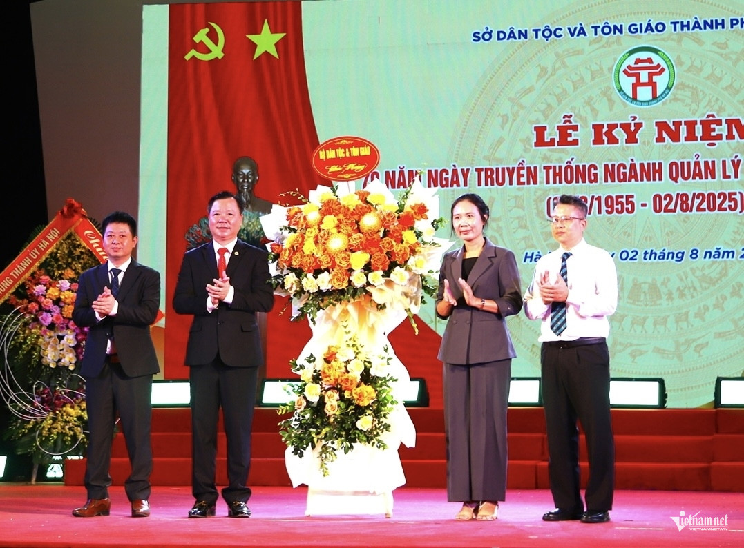 W-Thúy Hồng ảnh 2.jpg