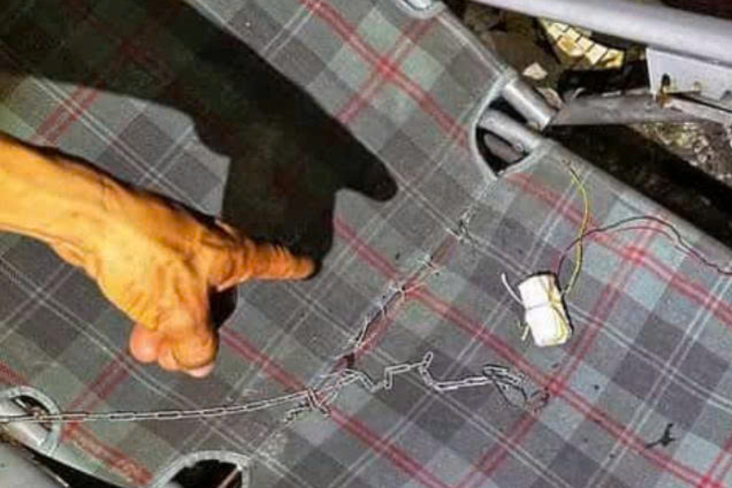 Bản tin trưa 20/8: Nổ cục sạc điện thoại tự chế, người đàn ông chấn thương nặng