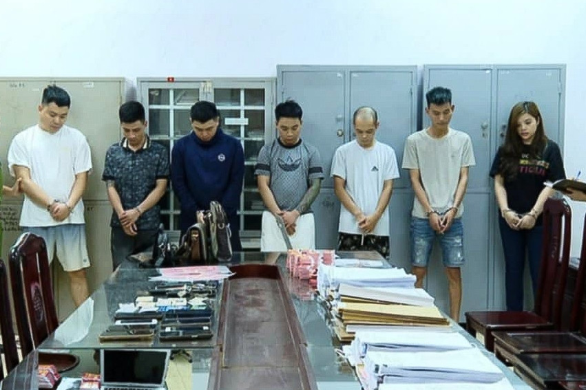 Bắt vợ chồng 9x cầm đầu đường dây 'tín dụng đen' ở Hải Phòng