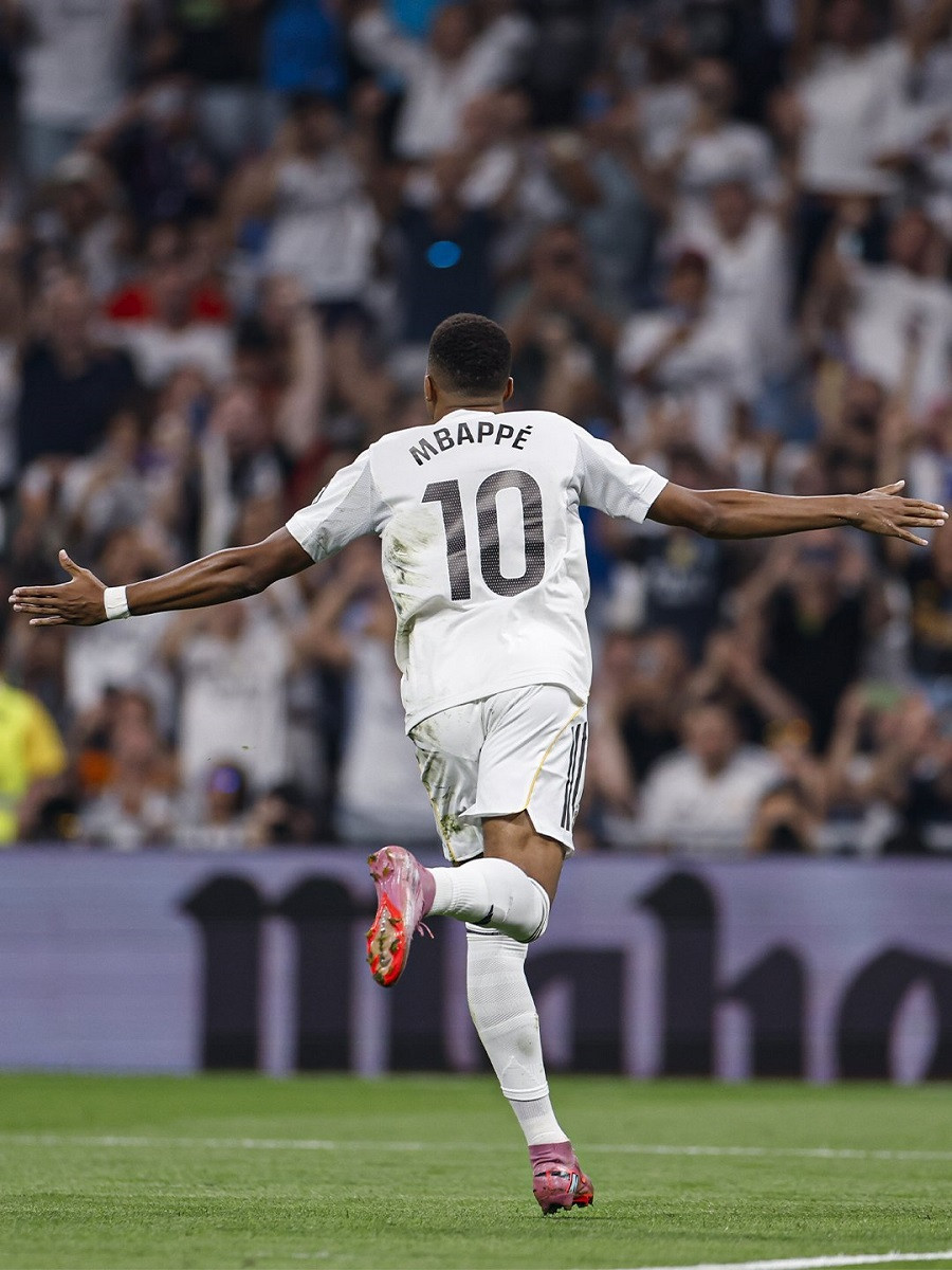 Mbappe RM 20.jpg