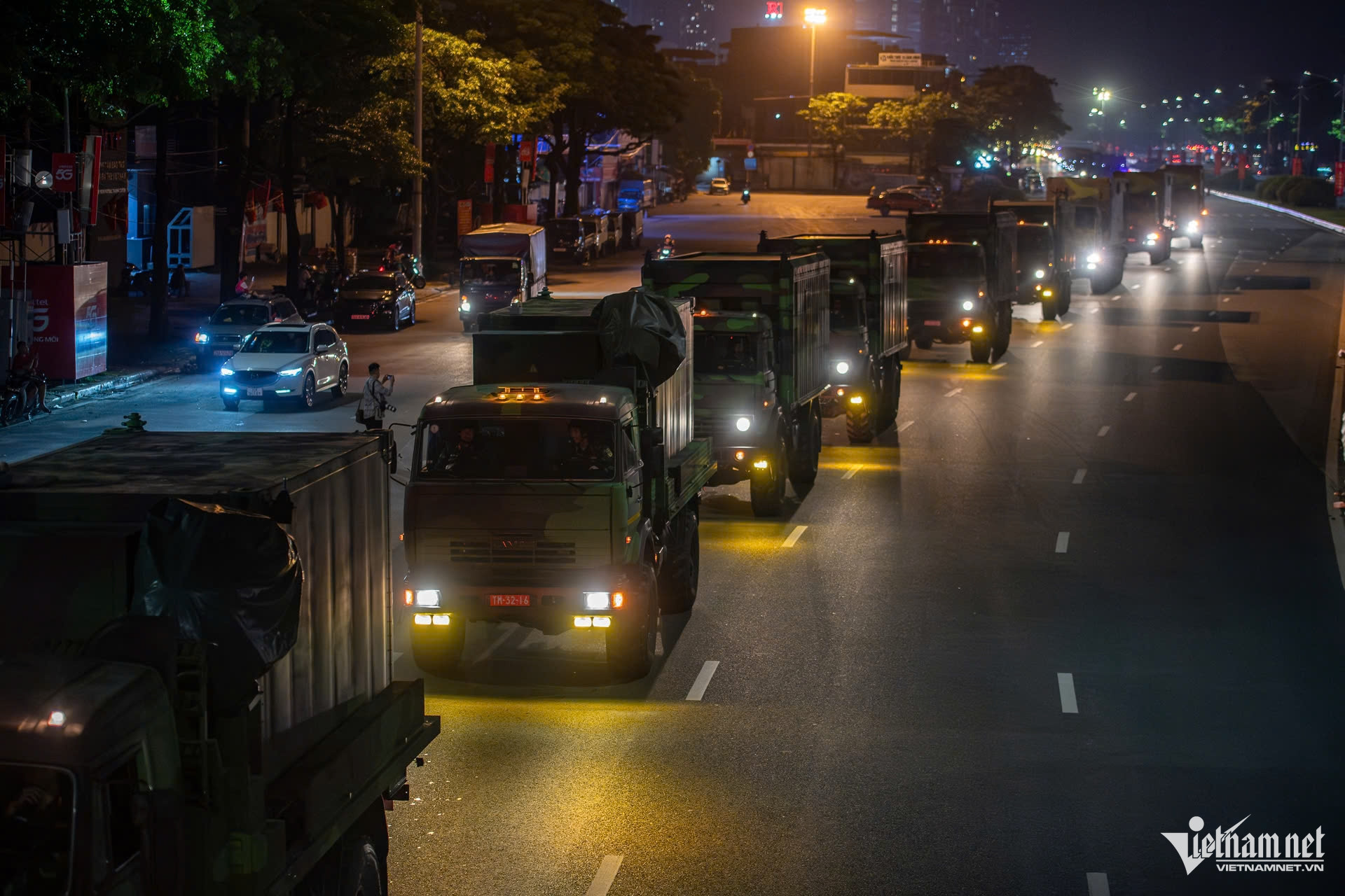 W-6728bf118df105af5ce0.jpg