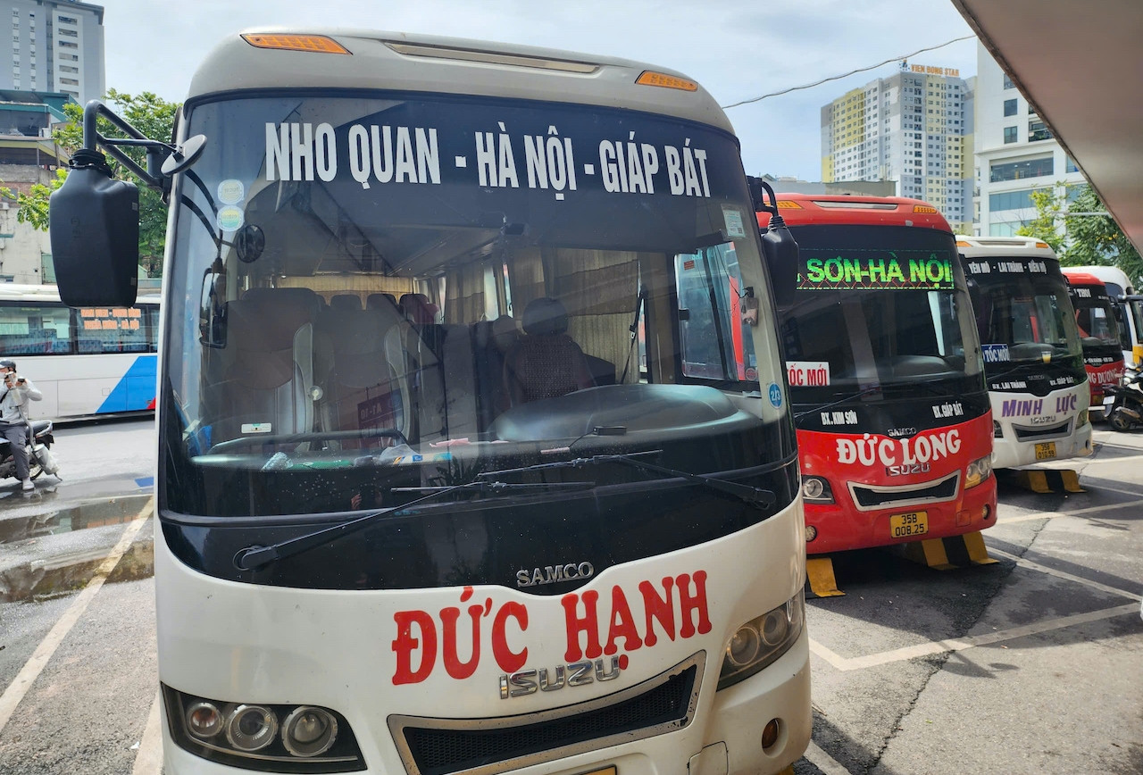 Lưu lượng tăng vọt, đi xe khách ra vào Hà Nội xem diễu binh dịp 2/9 cần lưu ý gì?