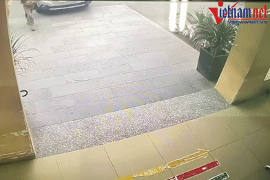 Cảnh sát đưa bé trai bị bỏng vượt đường tắc vào cấp cứu kịp thời