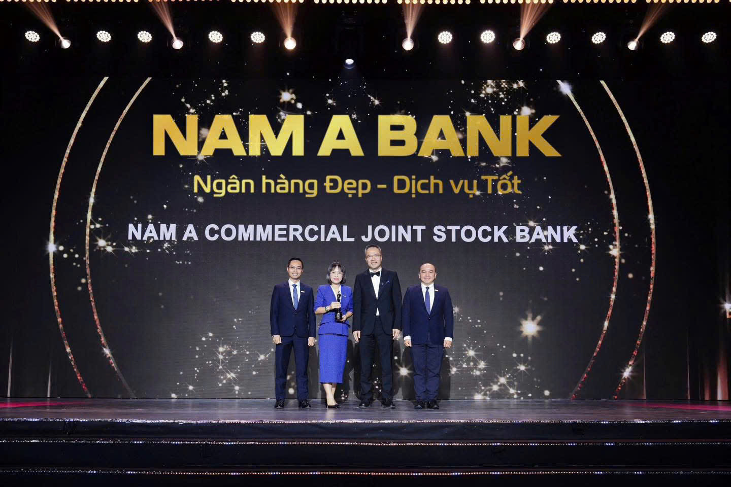 Nam A Bank 5 năm liên tiếp đạt danh hiệu ‘Nơi làm việc tốt nhất châu Á’