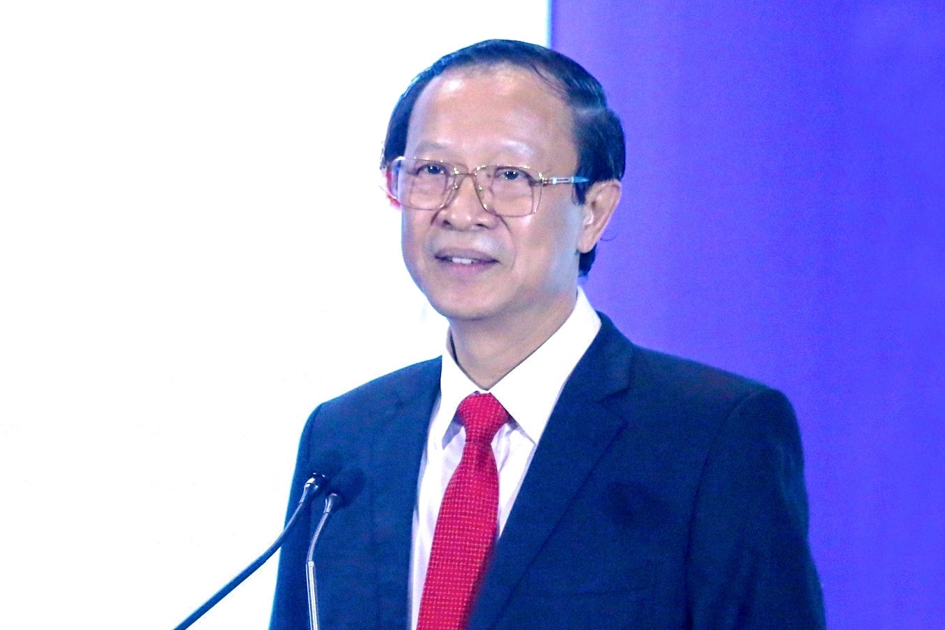 Lý giải bất ngờ của thứ trưởng sau câu hỏi ‘thu nhập giáo viên có giảm sau Thông tư 29’