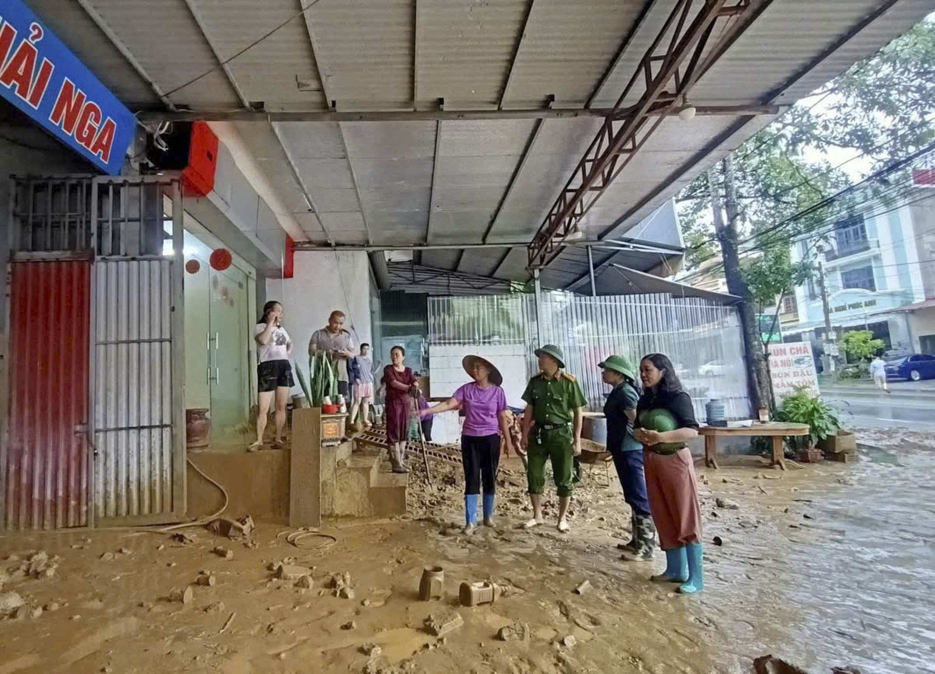 mua ngap thai nguyen 16 1802.jpg