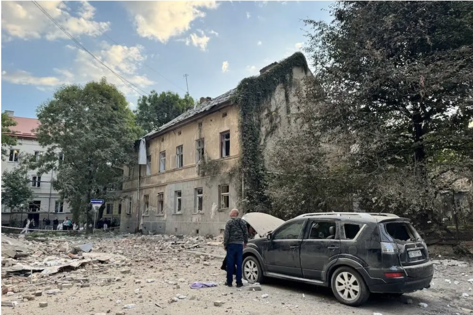 Nga mở đợt tấn công mới, nã hàng trăm tên lửa, UAV vào tây Ukraine