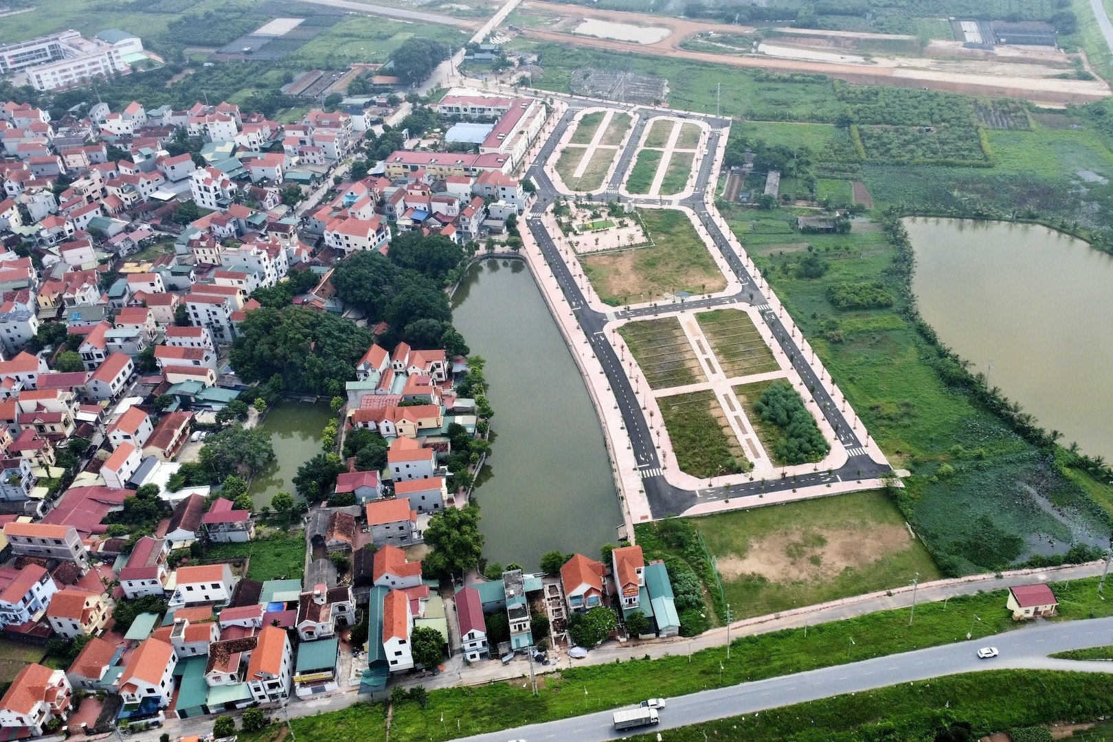 Nguy cơ hợp thức hóa giá đất 'ảo': Bất động sản nóng lên, dân khó mua nhà