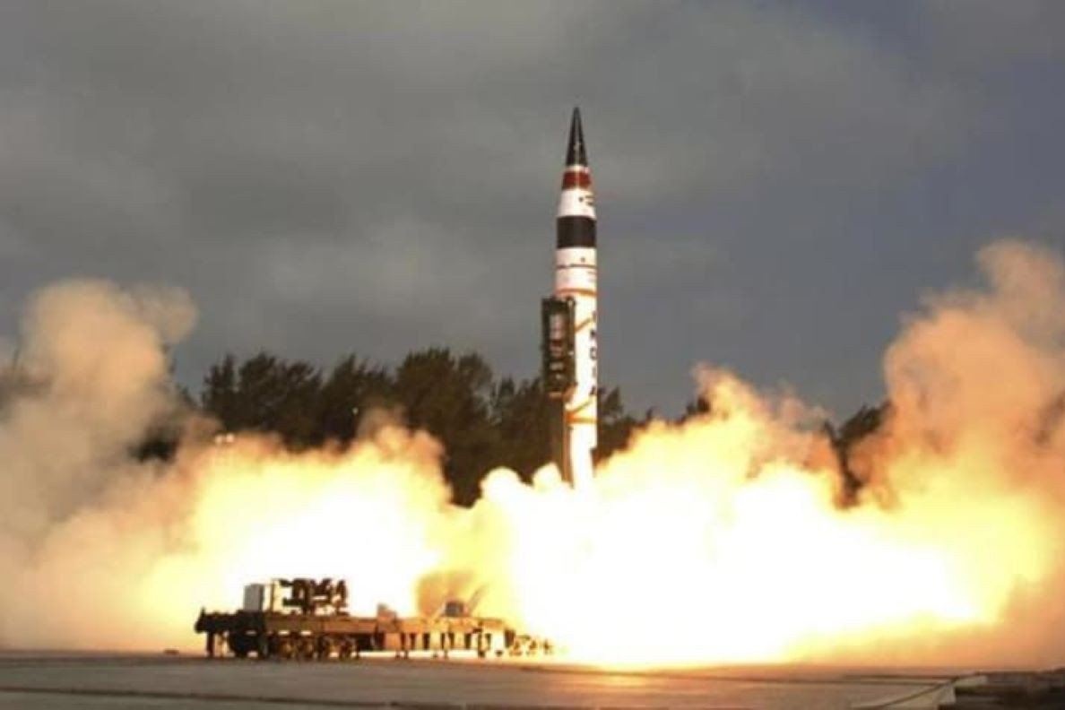 Bí mật công nghệ tên lửa Agni-5 tầm bắn hơn 5.000km, thay đổi cán cân chiến lược châu Á