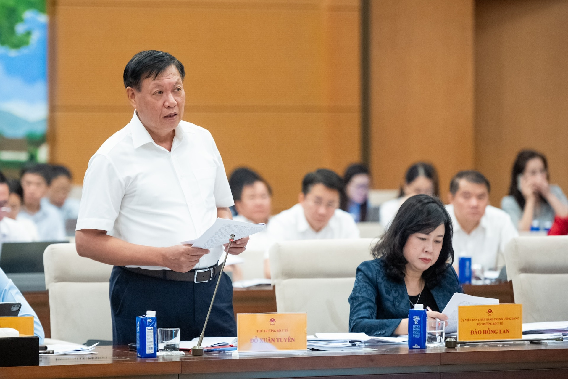 thu truong y te .jpg