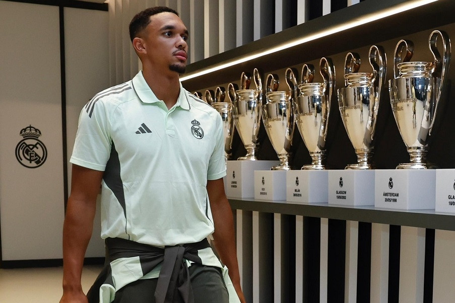 Trent Alexander-Arnold nhận cảnh báo gắt từ Real Madrid