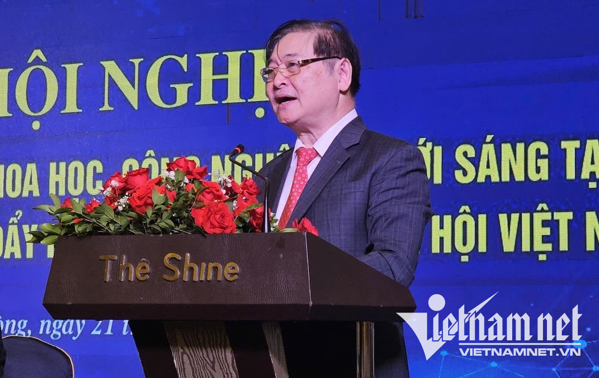 W-dung lien hiep hoi.jpg