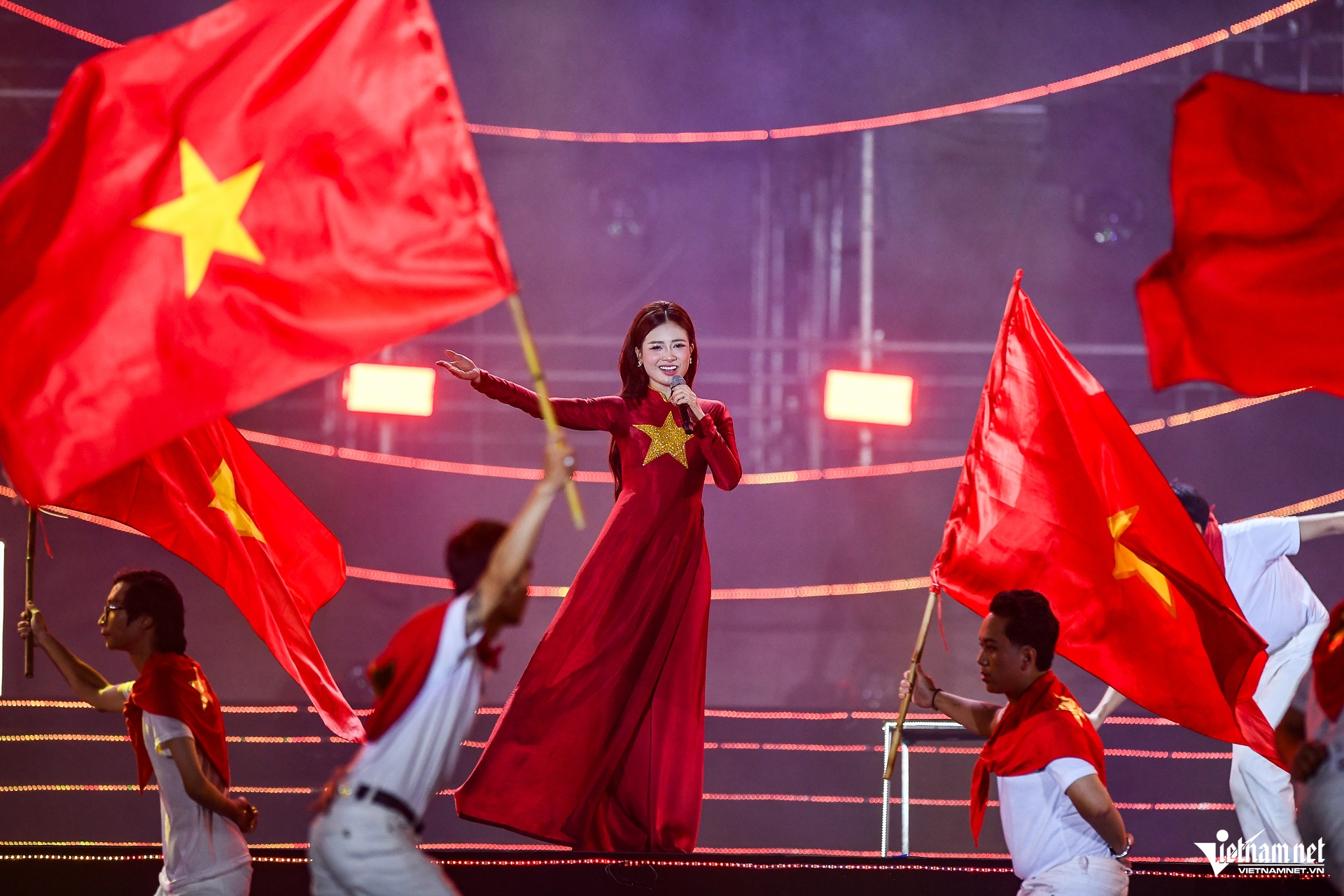 W-TU HAO LA NGUOI Việt Nam!   TRAN DUC ANH 20.jpg