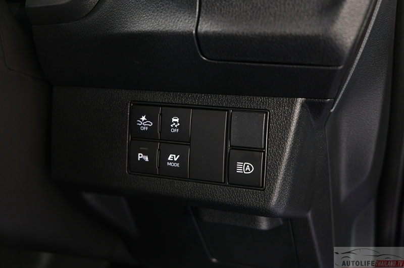 Các chi tiết nội thất của Toyota Yaris Ativ HEV GR Sport