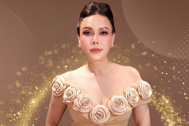 Áp lực của nghệ sĩ Việt Hương ở tuổi 49
