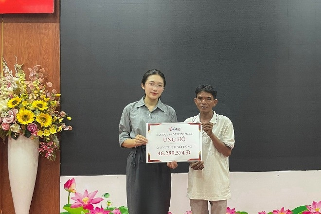 Chị Vũ Thị Tuyết Hồng bị tai nạn gãy chân được bạn đọc giúp đỡ hơn 46 triệu đồng