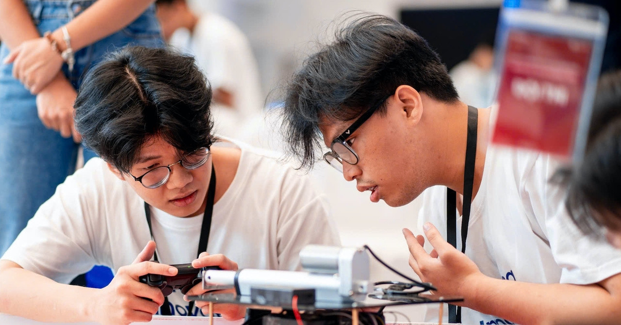 Chuyên gia làm việc cho Hà Nội có thể được đi máy bay hạng thương gia, ở khách sạn 5 sao