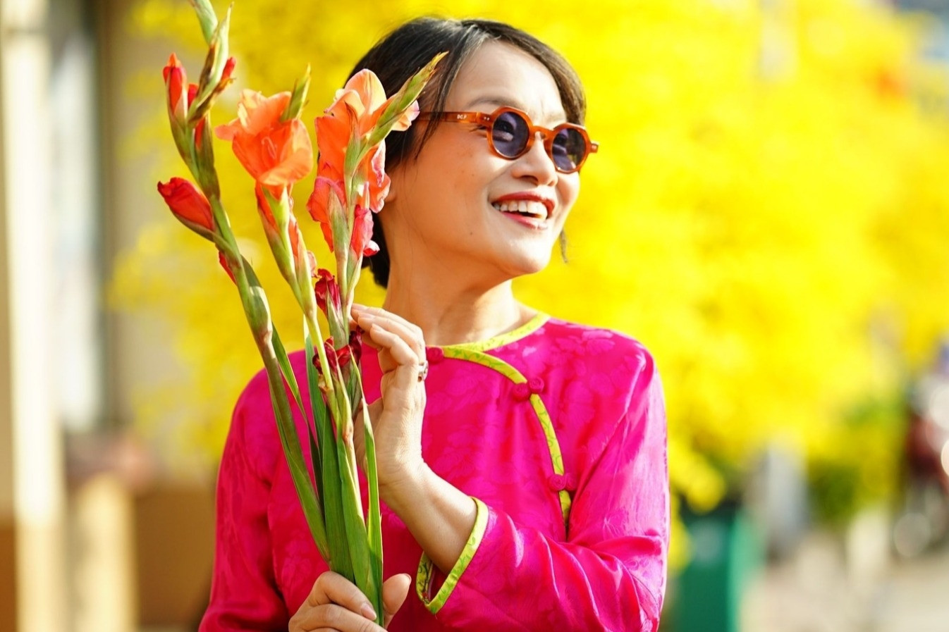 Diễn viên Tú Oanh bất ngờ nhận tin vui lớn