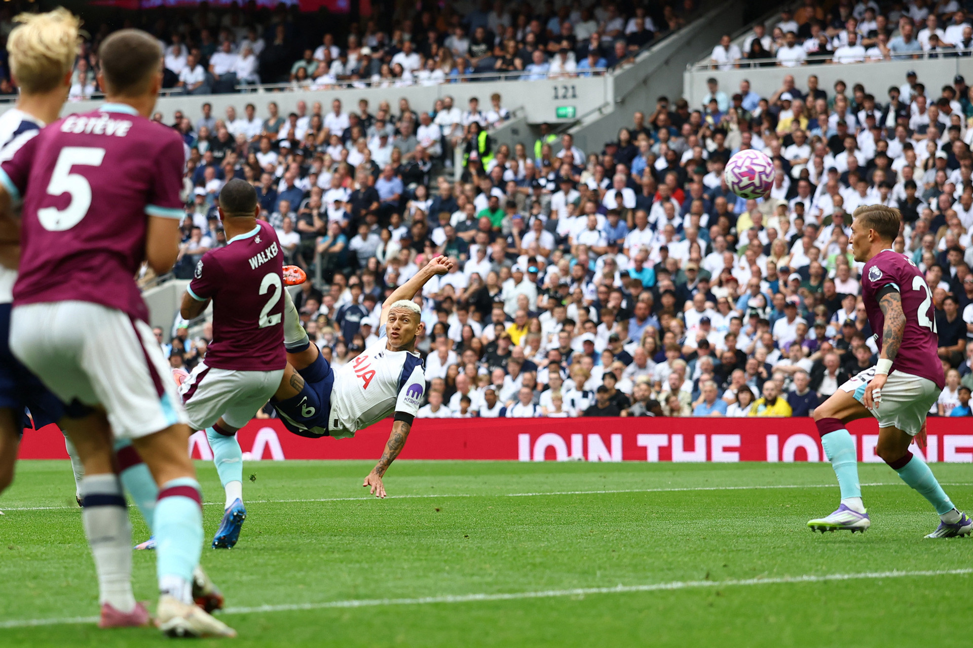 PL - Richarlison Tottenham Burnley 2.jpg