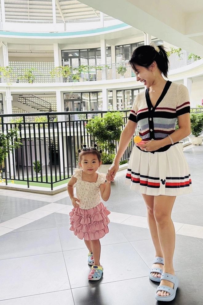 ហ៊ូហ្គោ វ៉ាន់.jpg