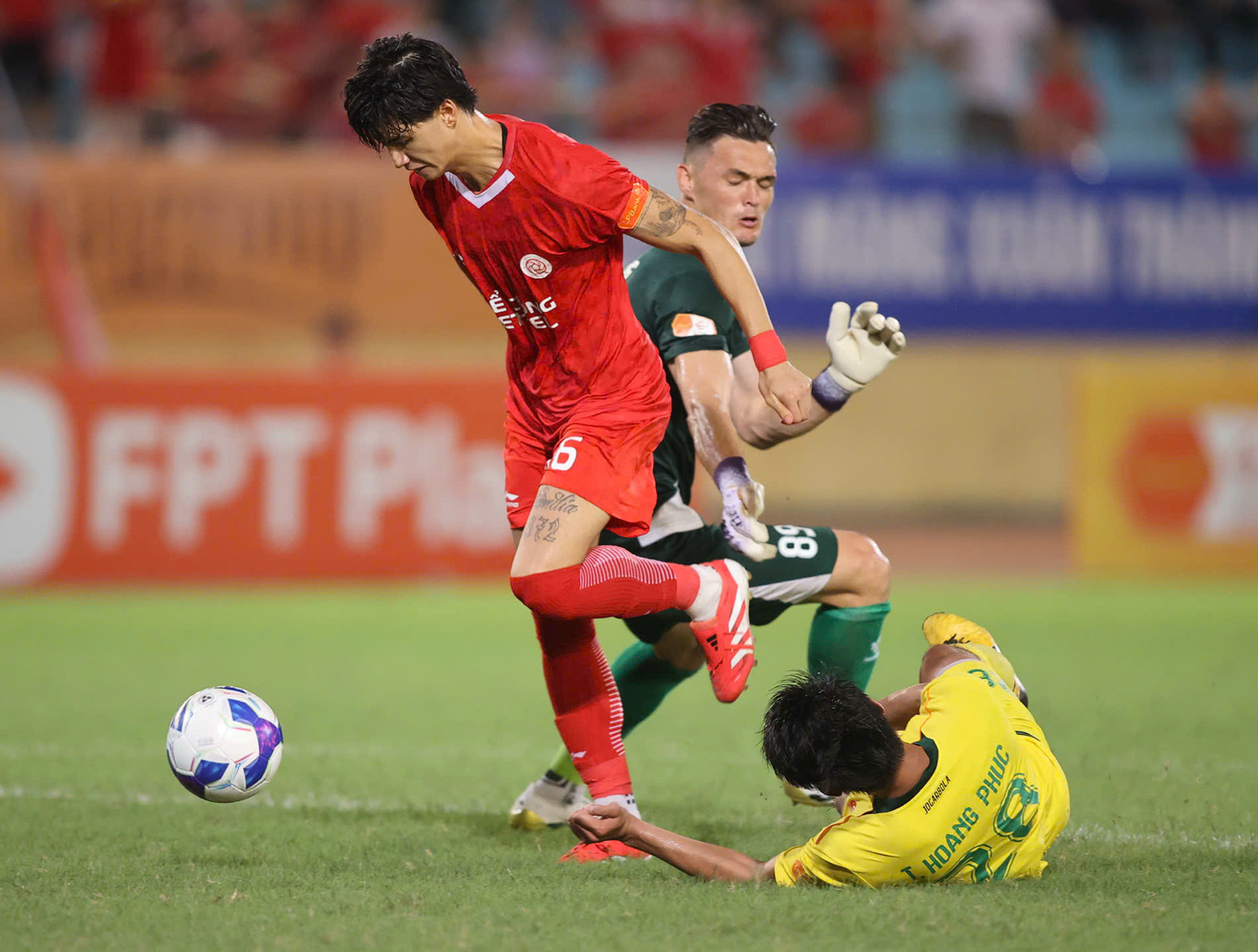 the cong viettel catphcm 1.jpg