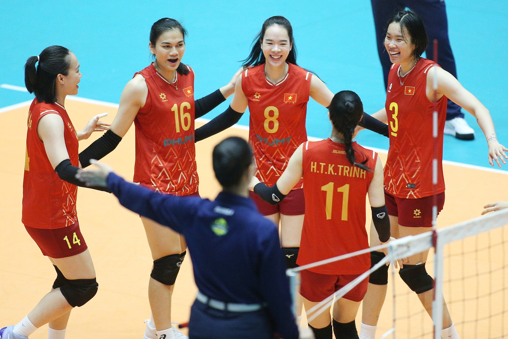 Tuyển bóng chuyền nữ Việt Nam vs Ba Lan: Ra ngõ gặp núi