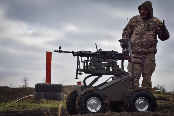 Ukraine dùng hàng chục nghìn robot thay binh lính, Nga bắt 2 gián điệp ở Donetsk