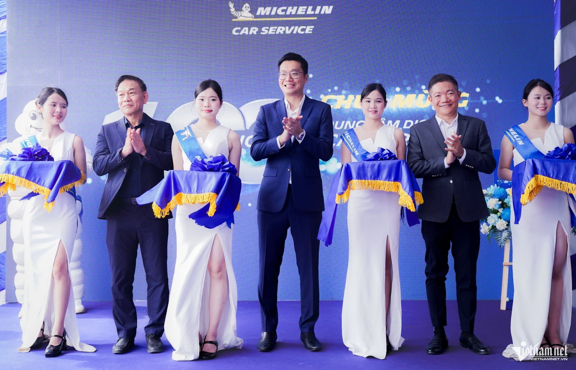 W-Michelin 3.jpg