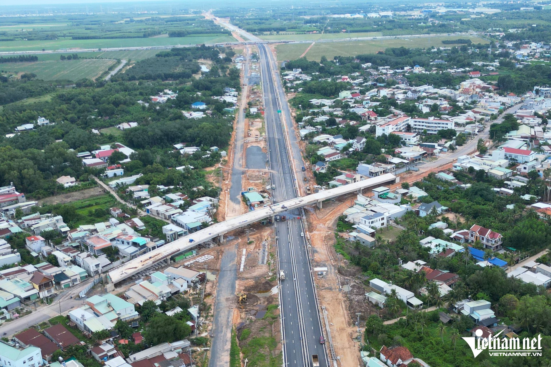 W-vanh dai 3 tphcm16.jpg