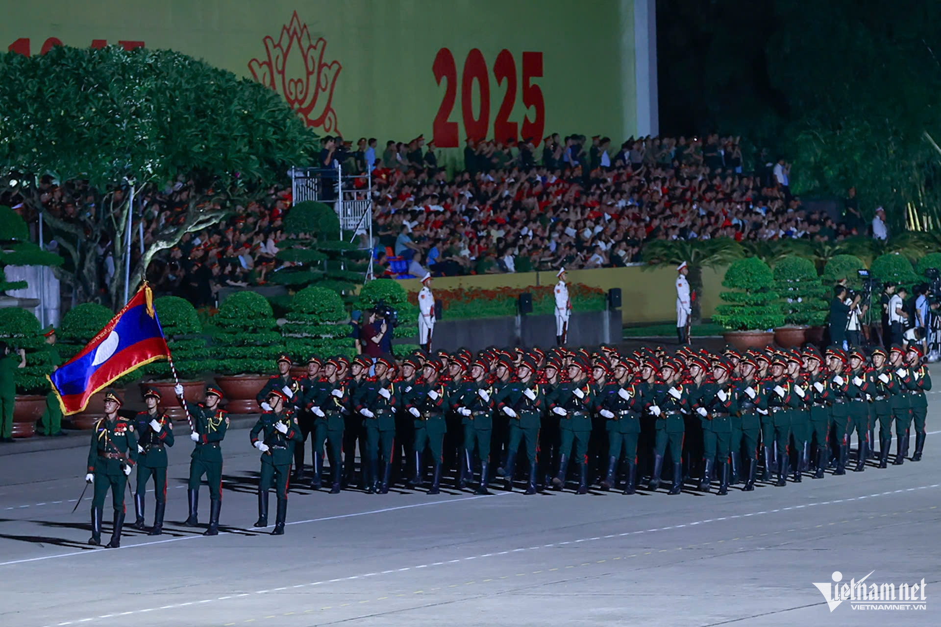 W-z6931178467668_8422c15e2860d74b69bf8b0665fef454.jpg