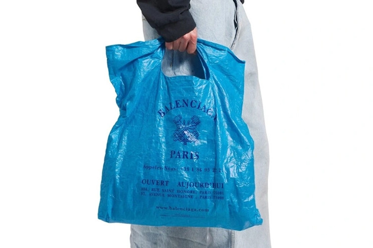 Chiếc túi nhàu nhĩ như túi nilon giá 26 triệu khiến dân chơi choáng váng