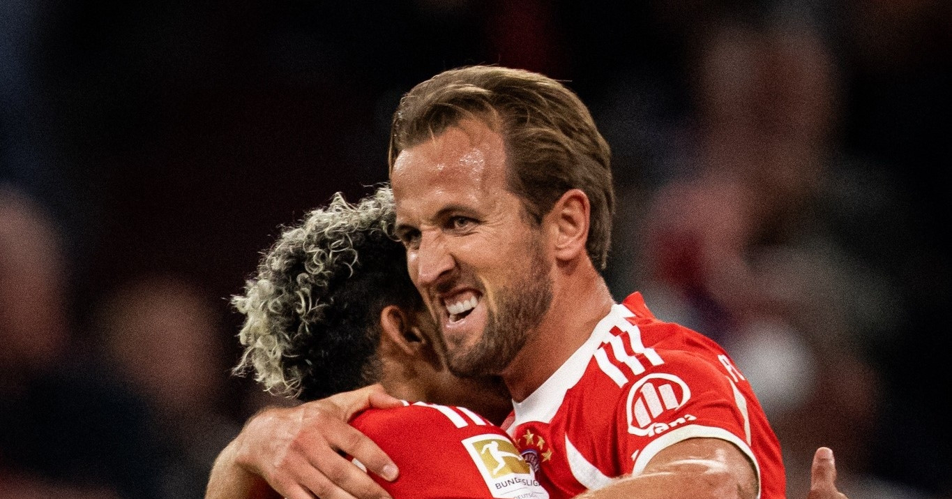 Kane lập hat-trick, Bayern Munich thắng trận lịch sử ngày khai màn Bundesliga