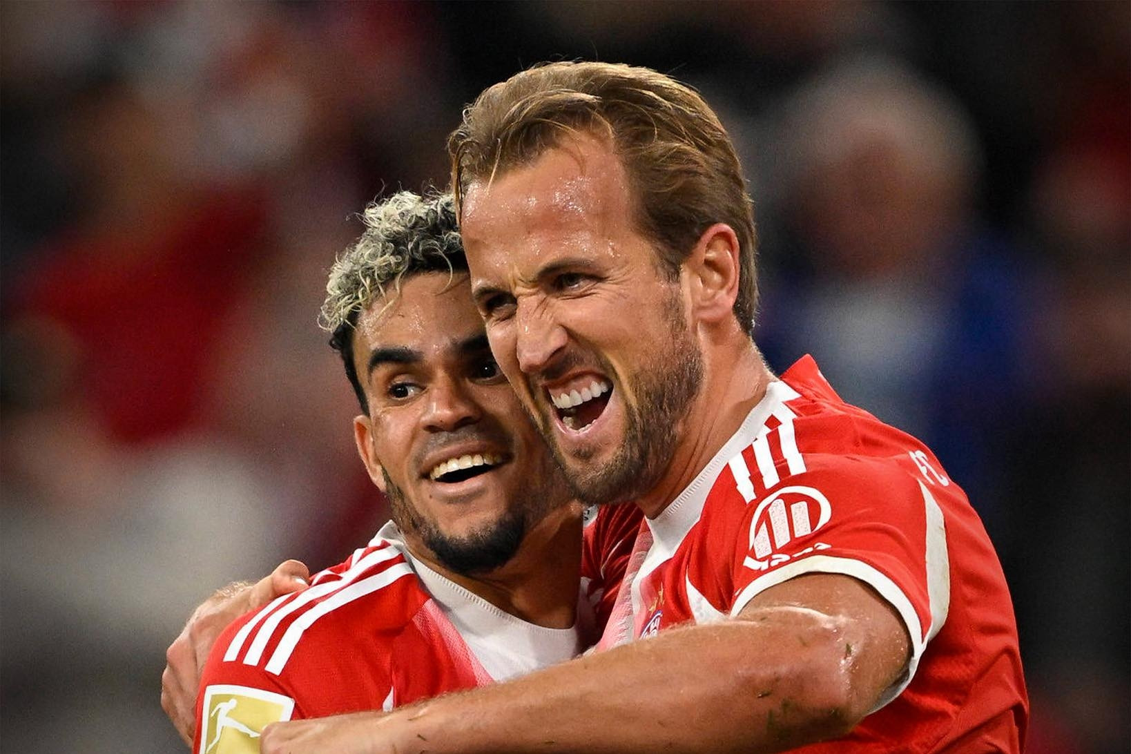 Kane lập hat-trick, Bayern Munich thắng trận lịch sử ngày khai màn Bundesliga