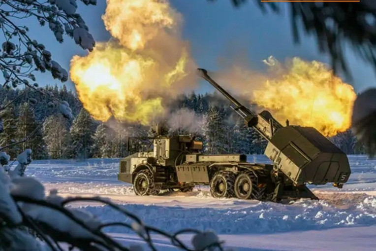 Loạt pháo tự hành viện trợ giúp Ukraine chống đỡ đòn tấn công dồn dập của Nga