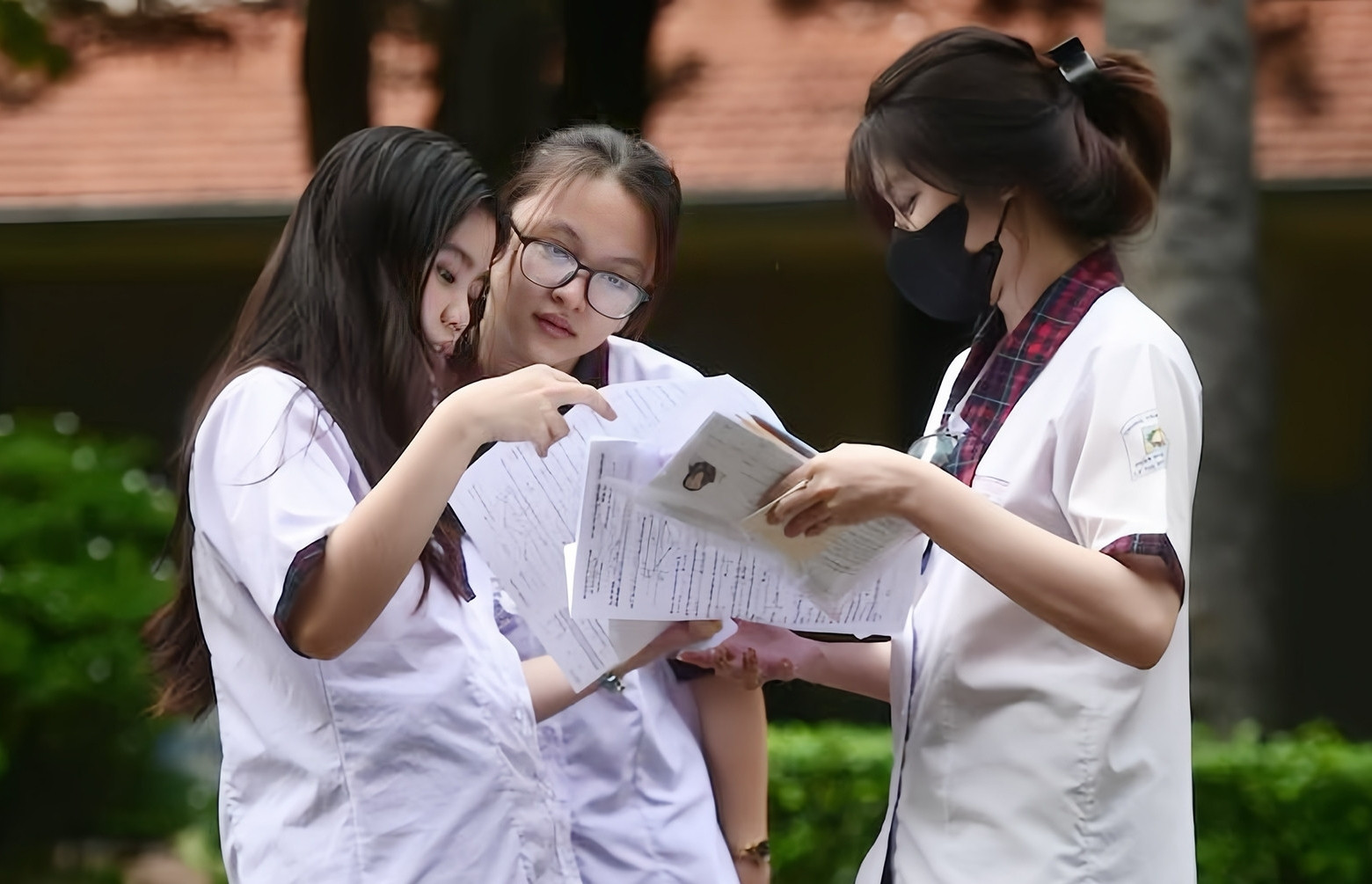 Nhiều trường đại học phía Bắc bắt đầu xét tuyển bổ sung từ 17 điểm