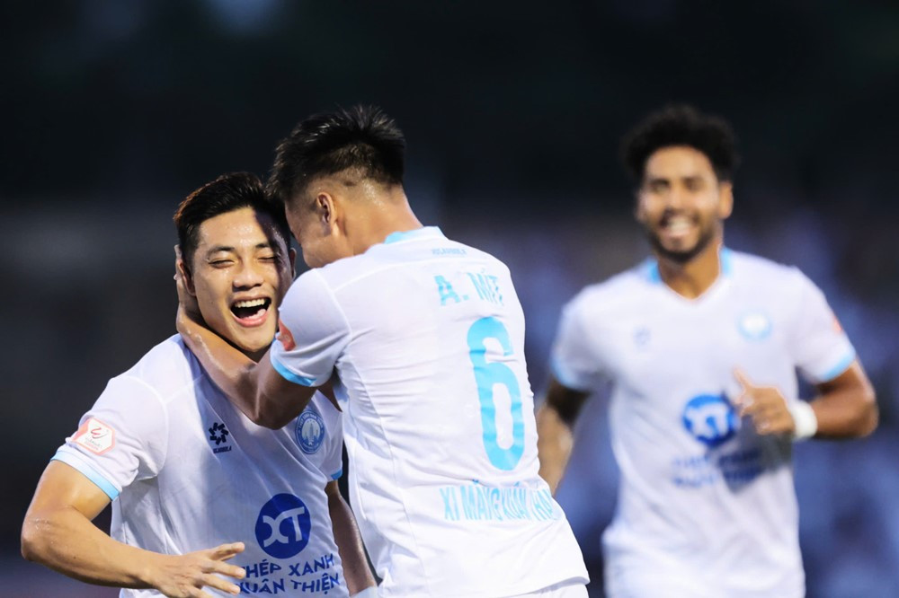 slna vs nam dinh 1.jpg