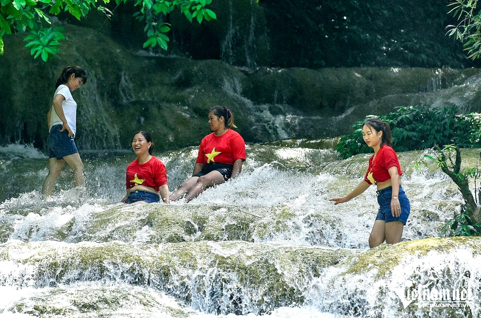 W-a3Chín bậc tình yêu.jpg
