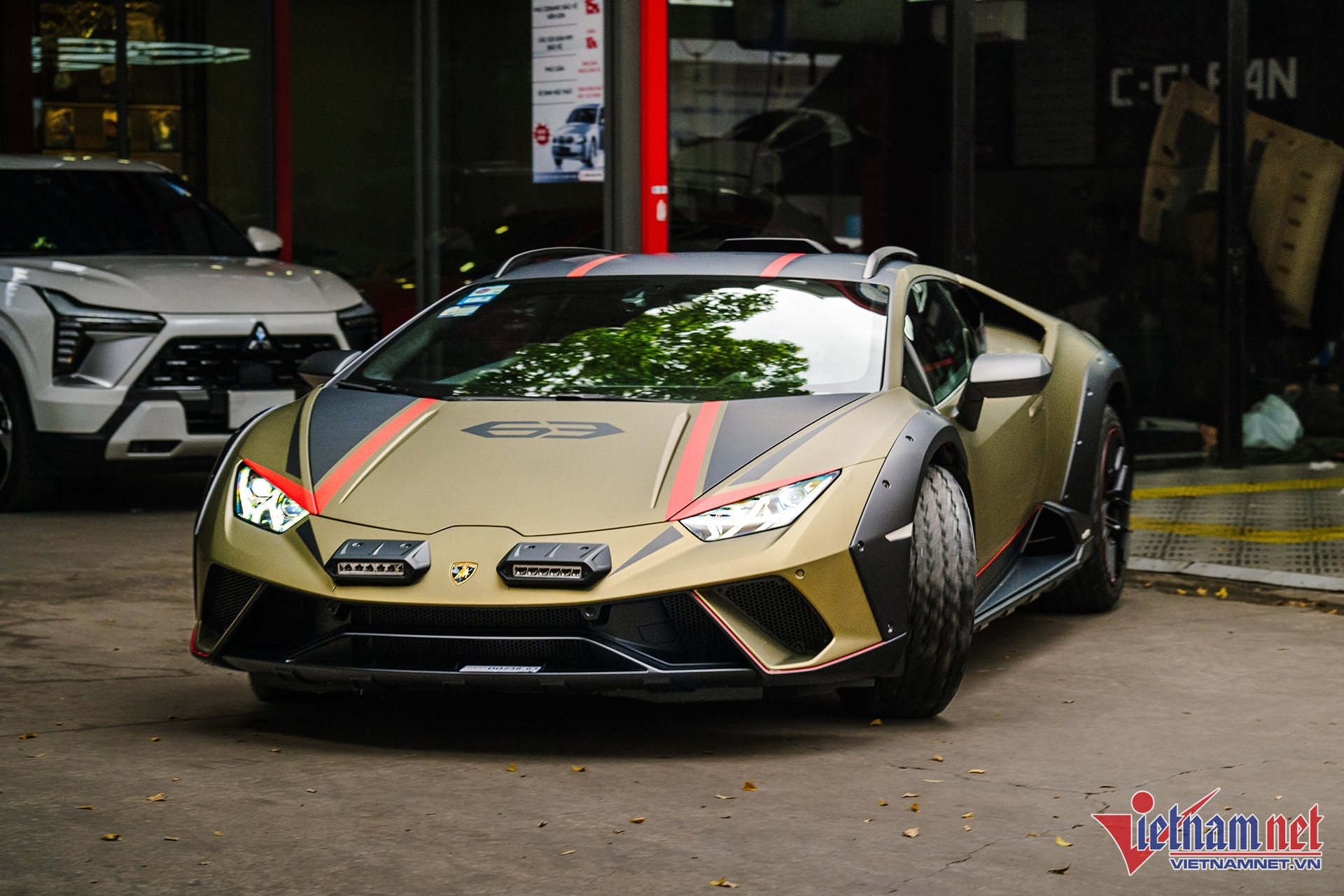 W-huracan sterrato 1.jpg