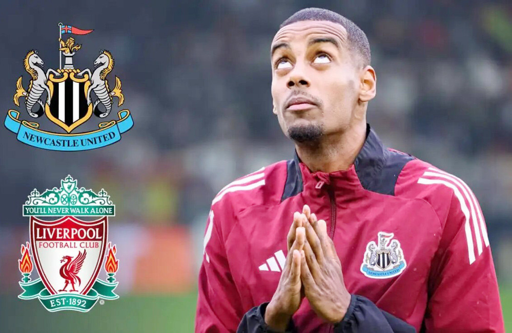 Alexander Isak of Newcastle is being heavily linked with a move to Liverpool 1320x742.jpg
